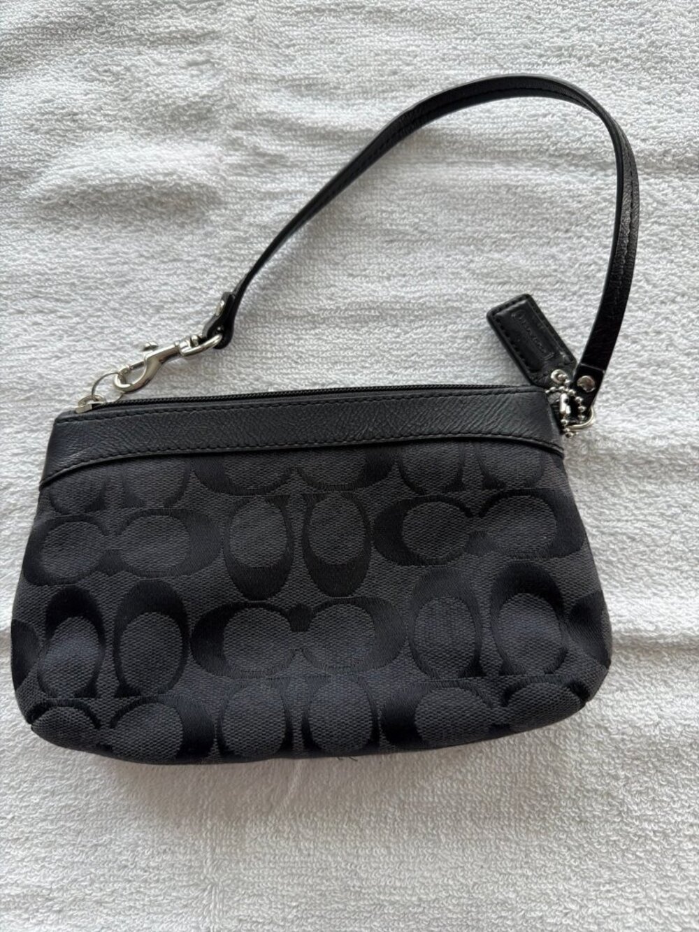 Coach Signature Pleated Wristlet (model F47206) in black - Picture 2 of 6